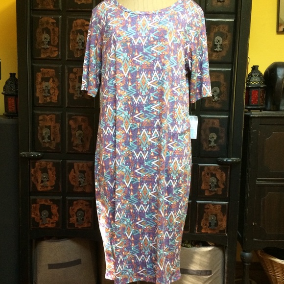 LuLaRoe Dresses & Skirts - Lularoe Julia sheath dress in spring colors!